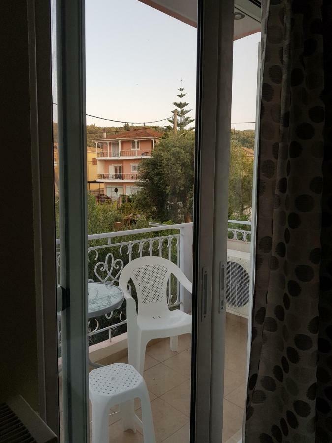 Apolpaina L Apartments Bagian luar foto
